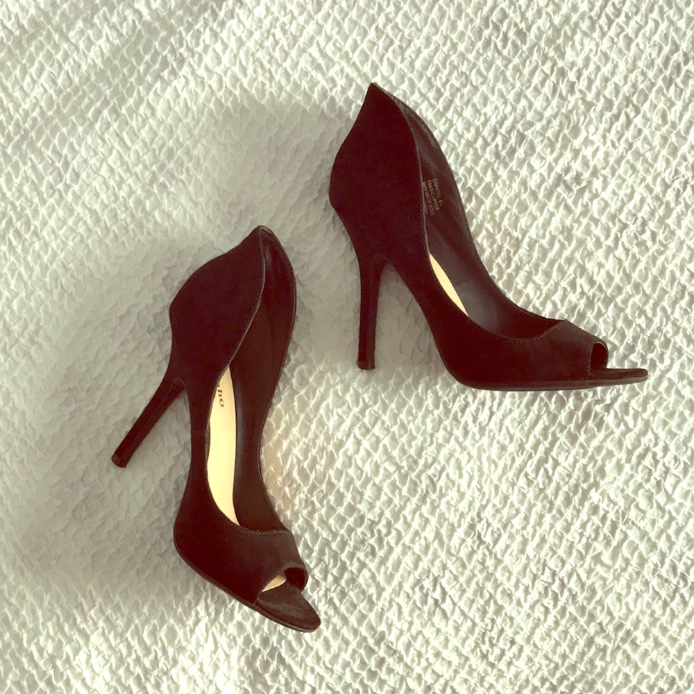 Like new Black Peep Toe Stiletto Heels 8.5